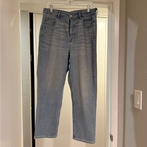 American Eagle light wash jeans